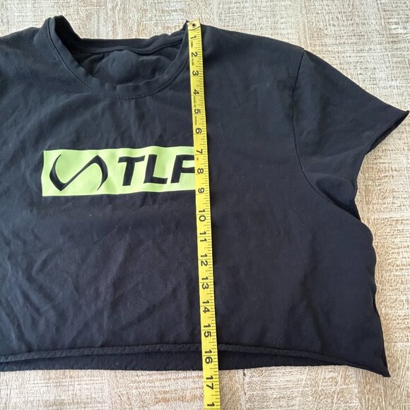 TLF Apparel Black Crop Short Sleeve T-Shirt Size Large - Picture 2 of 6